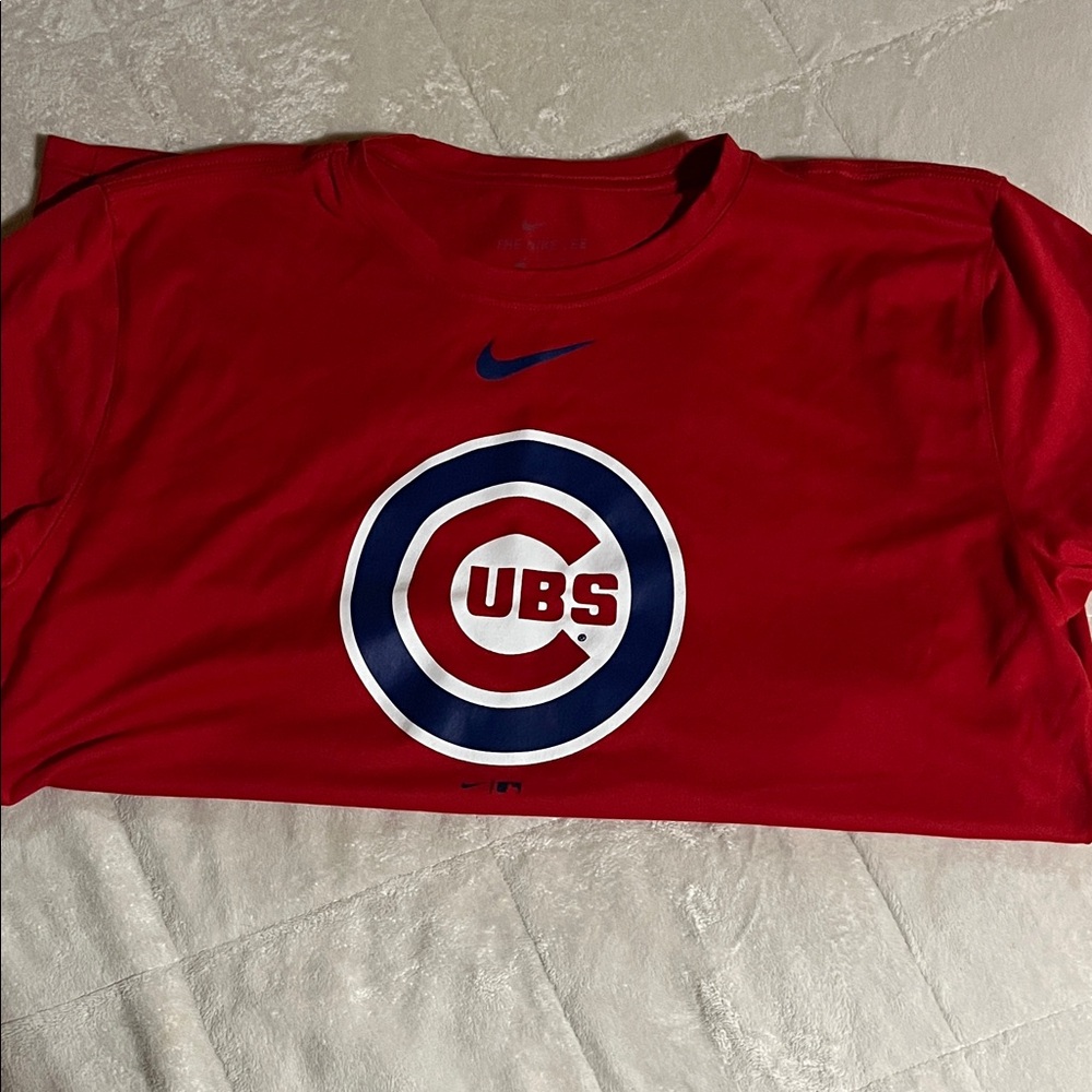 Nike Red Cubs Graphic Tee